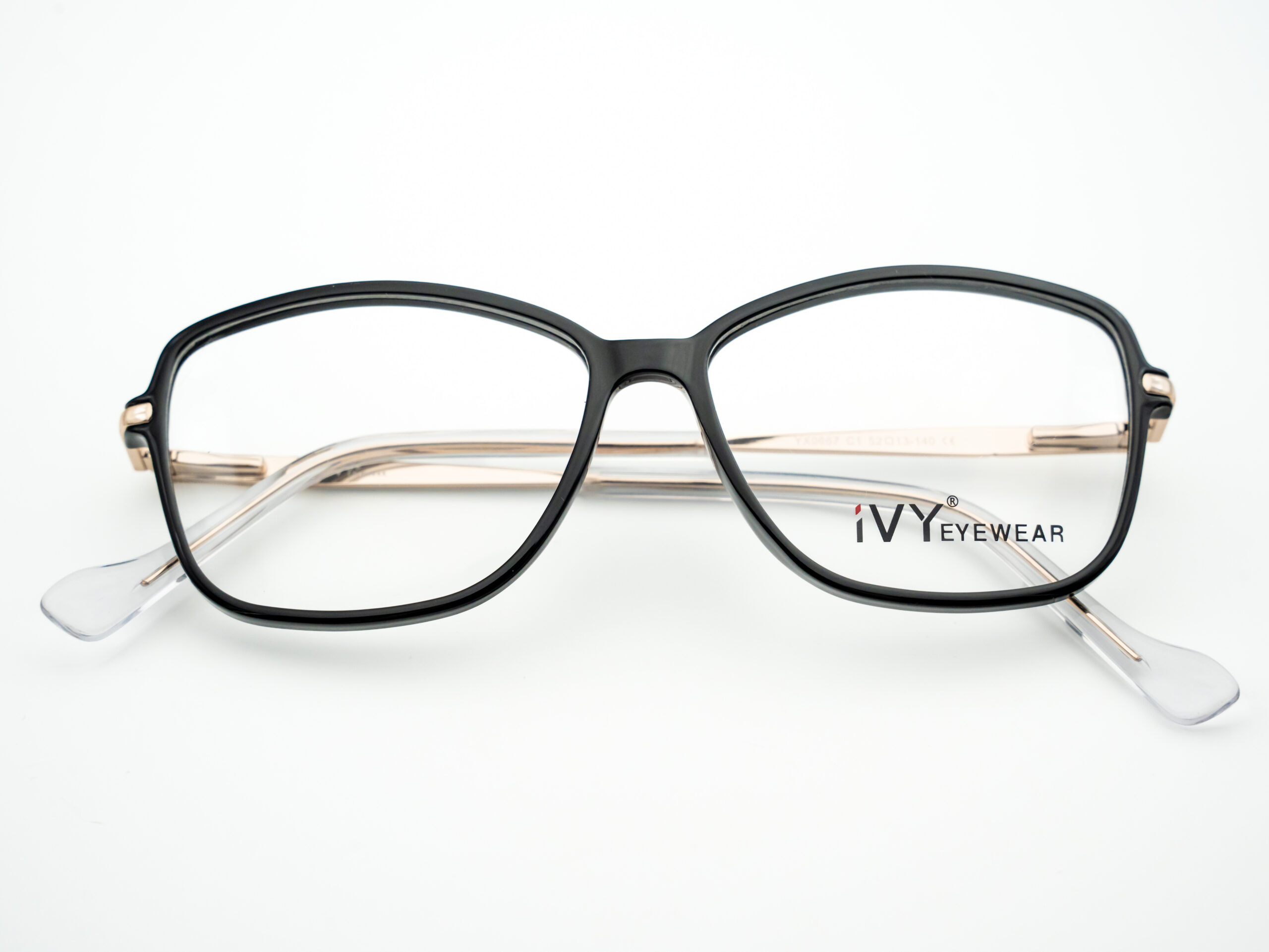 IVYX0667